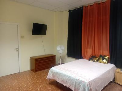 Chica busca chico en Valencia: 