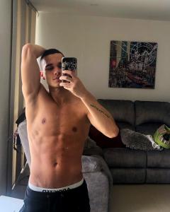 Chico busca chica en Las Palmas: 