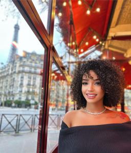 Chica busca chico en Ibiza: 