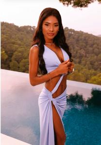 Chica busca chico en Ibiza: 