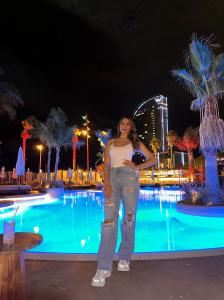 Chica busca chico en Alicante: 