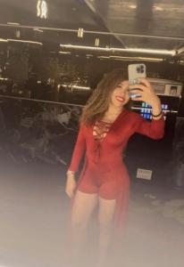 602872012: Chica busca chico en Barcelona