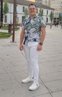 614249986: Chico busca chica en Lugo