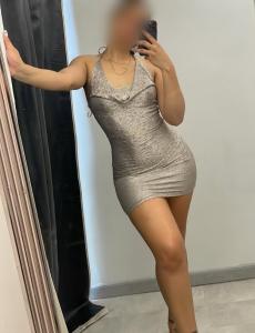 631121537: Chica busca chico en Gerona