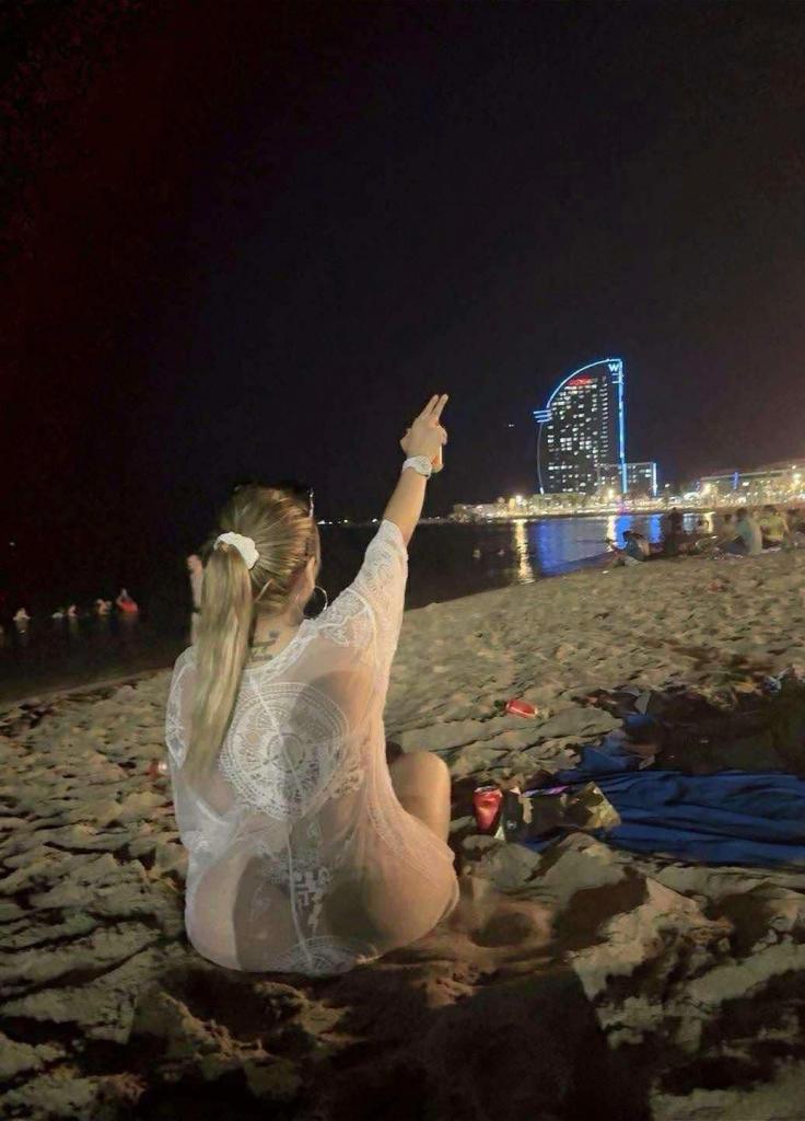 699387190: Chica busca chico en Cádiz