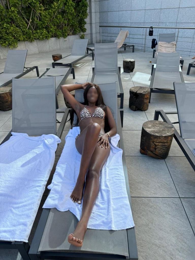 603992951: Chica busca chico en Barcelona