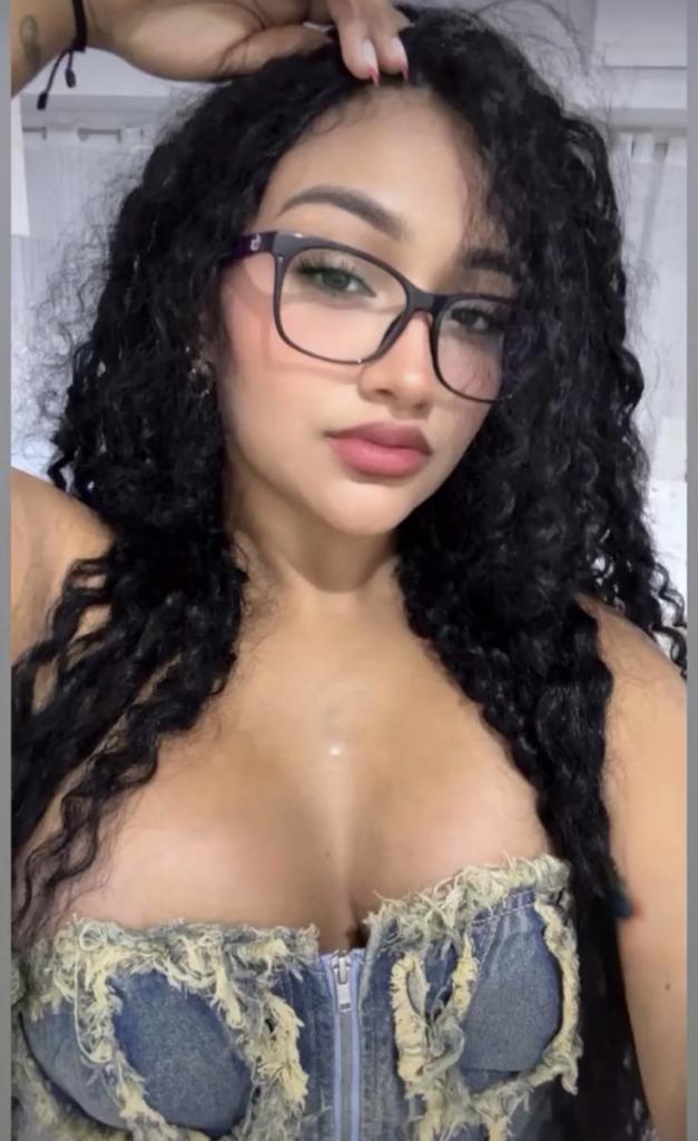 Chica busca chico en Valencia: Chica busca chico