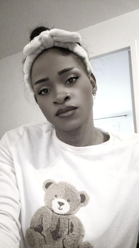 642154271: Transexual en Sevilla