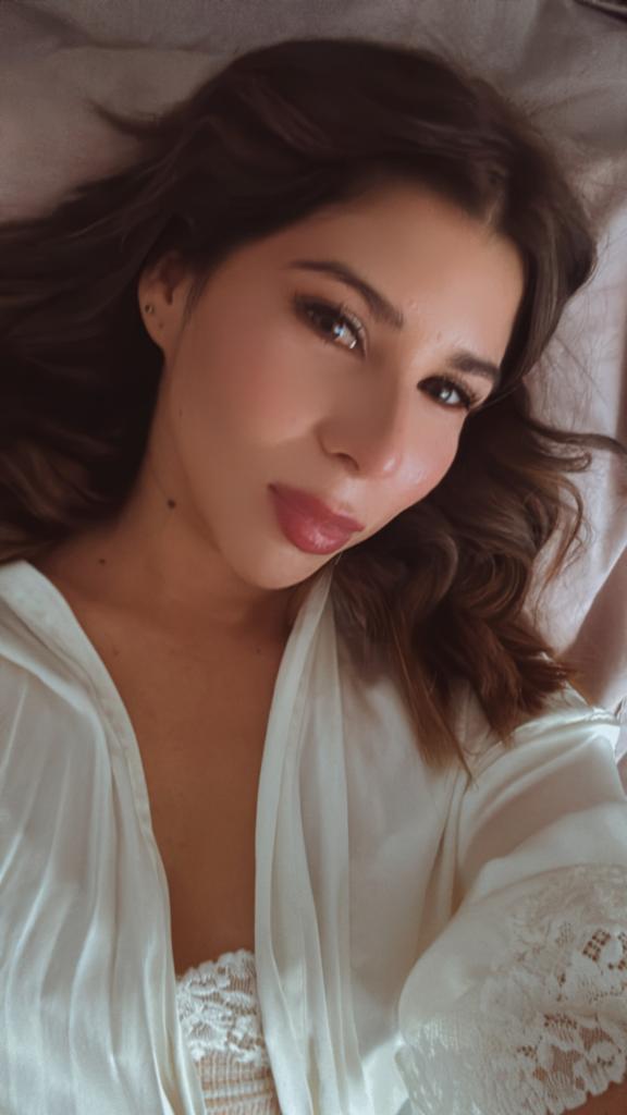 Chica busca chico en Ibiza: 