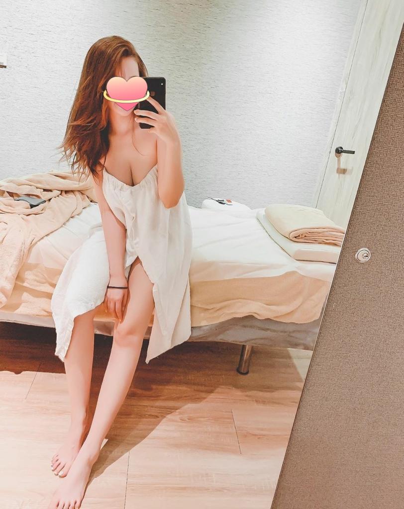 653210666: Chica busca chico en Barcelona