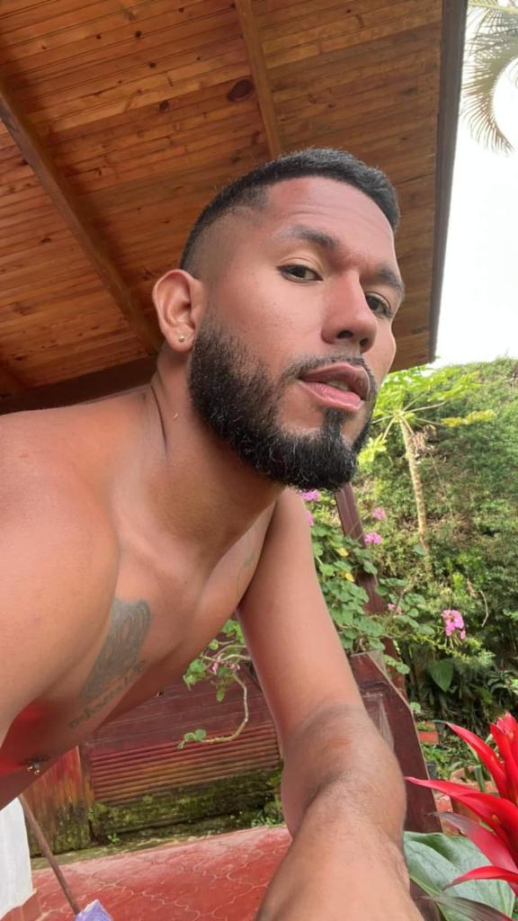 604222688: Chico busca chica en Barcelona