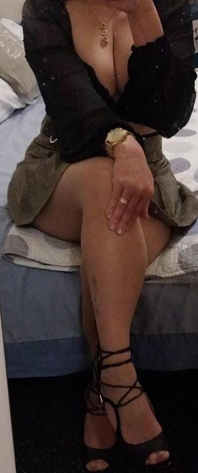 617749400: Chica busca chico en Cádiz