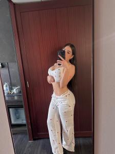 624595180: Chica busca chico en Málaga