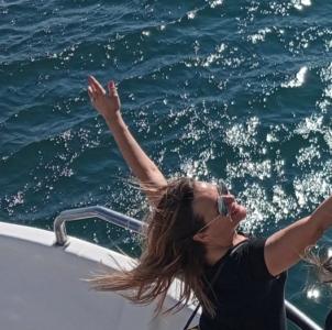 693858929: Chica busca chico en Granada