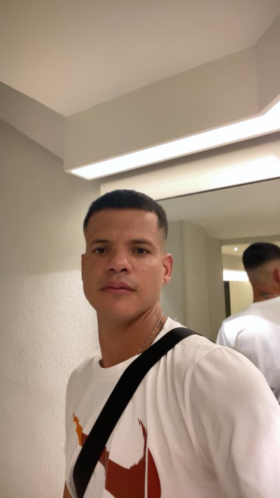 Chico busca chica en Barcelona: 