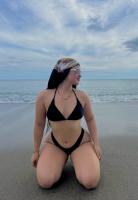 633568349: Chica busca chico en Barcelona