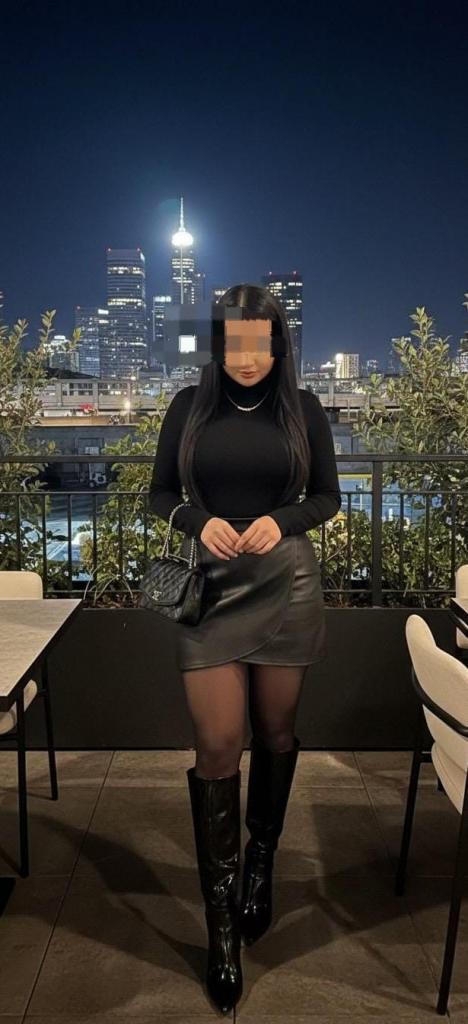 661119281: Chica busca chico en Lugo