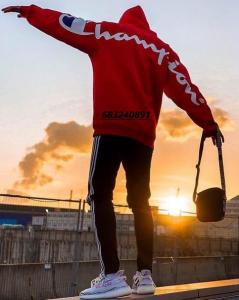 683240891: Chico busca chica en Sevilla