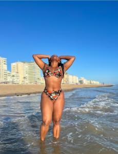 602427891: Chica busca chico en La Coruña