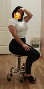 637017845: Chica busca chico en Sevilla