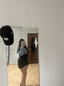 671875430: Chica busca chico en Sevilla