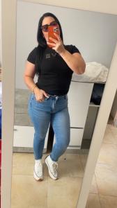 Chica busca chico en Cádiz: 