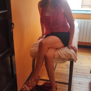 658271158: Chica busca chico en León