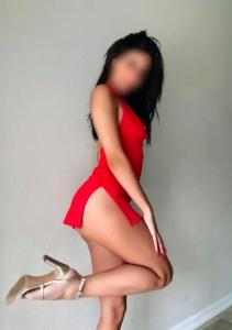 627946680: Chica busca chico en Barcelona