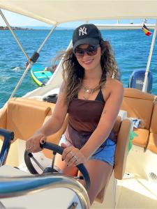 674475801: Chica busca chico en Alicante