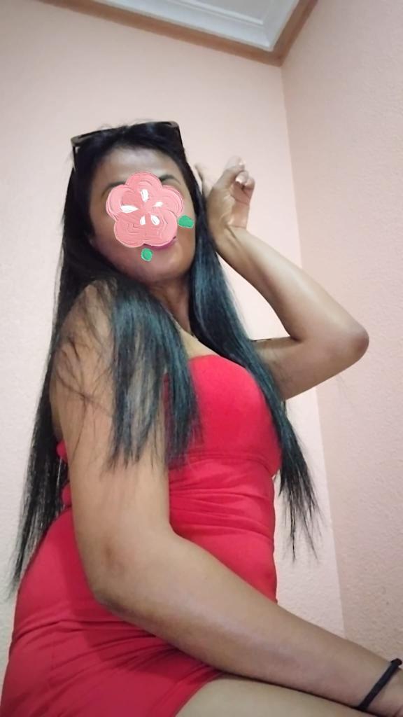 643398061: Chica busca chico en Murcia