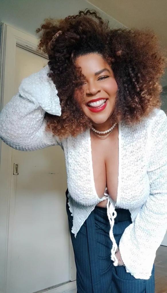 602192800: Chica busca chico en La Coruña