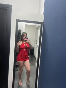 617057161: Chica busca chico en Barcelona