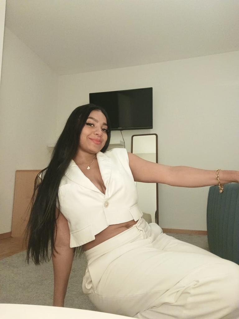 611301526: Chica busca chico en Madrid