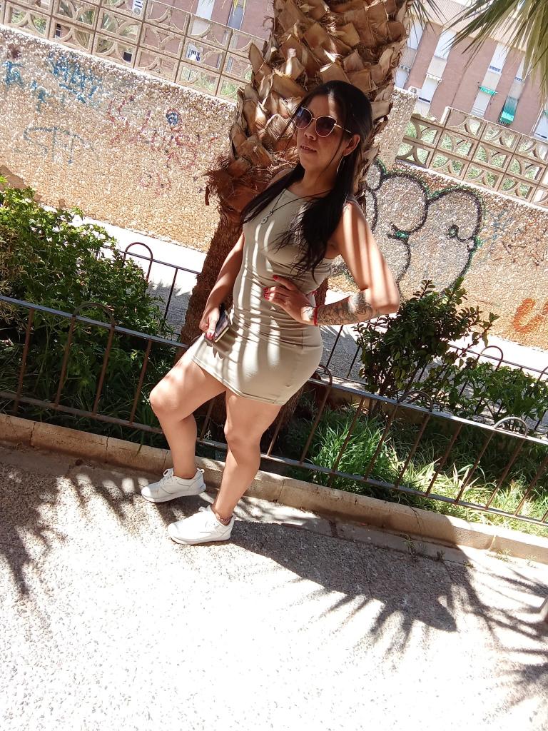 641990193: Chica busca chico en Madrid