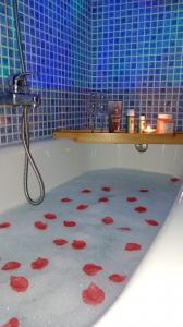 634035558: Chica busca chico en La Coruña