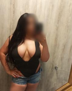 632746952: Chica busca chico en Barcelona