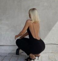 699855359: Chica busca chico en Gerona