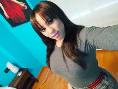 662478876: Chica busca chico en Barcelona