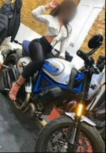 Chica busca chico en Sevilla: 