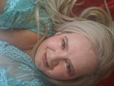 642521769: Chica busca chico en Almería