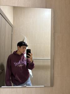 623464165: Chico busca chica en Valencia