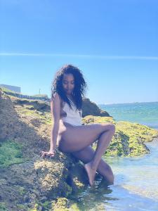 692891692: Chica busca chico en La Coruña