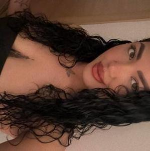 672123275: Chica busca chico en Madrid