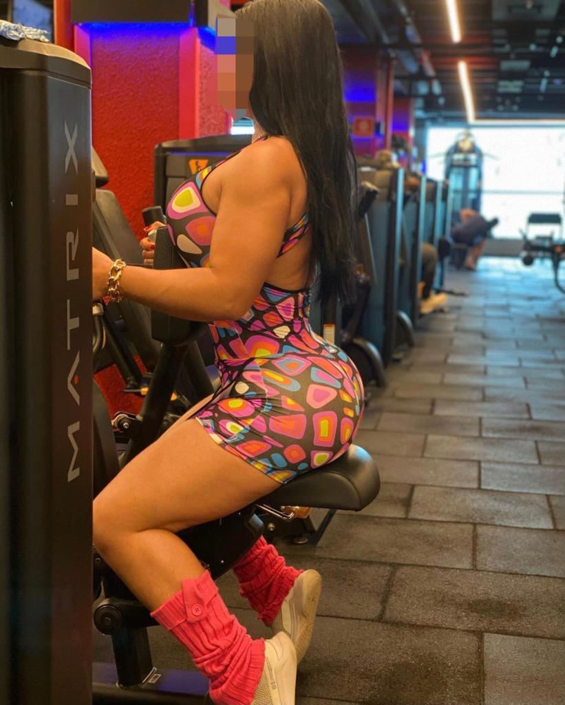 642870840: Chica busca chico en Madrid