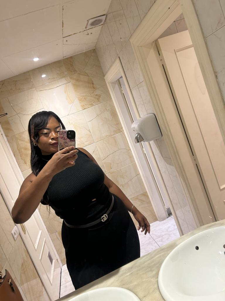 Chica busca chico en Alicante: 