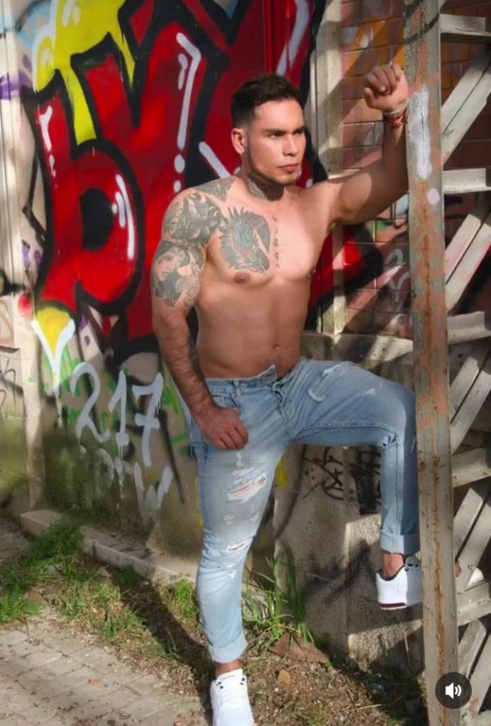 672588241: Chico busca chica en Sevilla