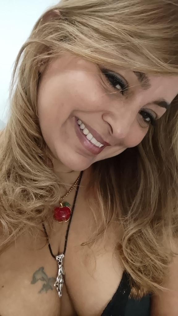 Chica busca chico en Málaga: Chica busca chico