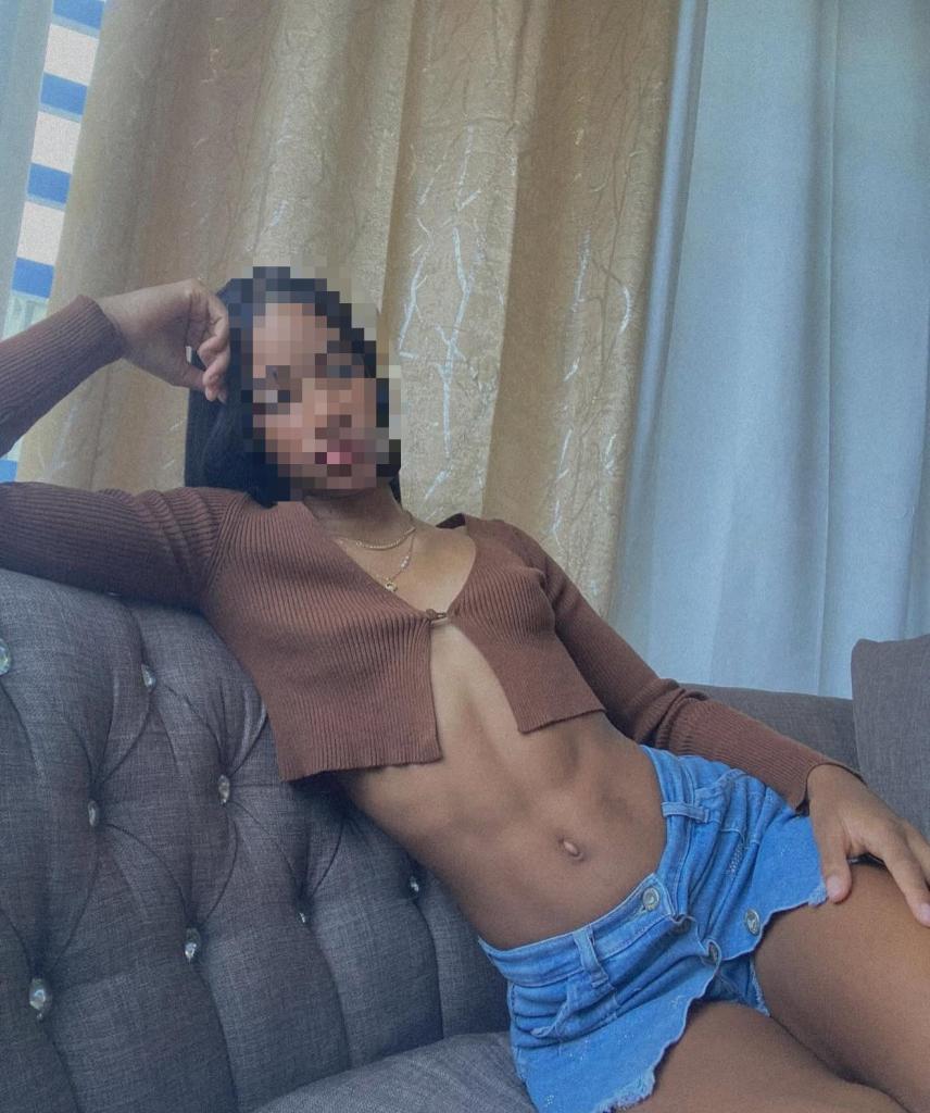 Chica busca chico en Granada: 