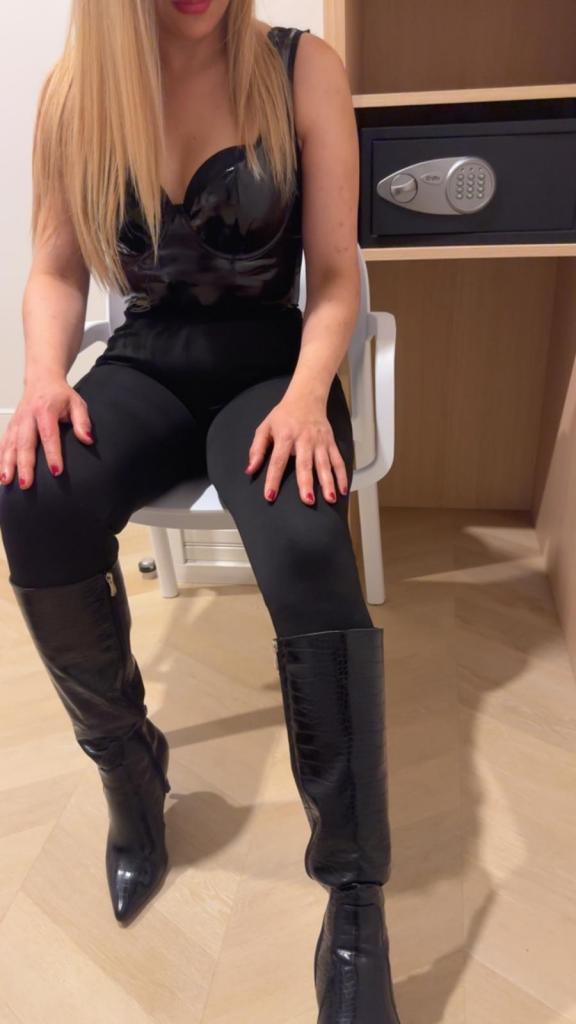 Chica busca chico en Asturias: 