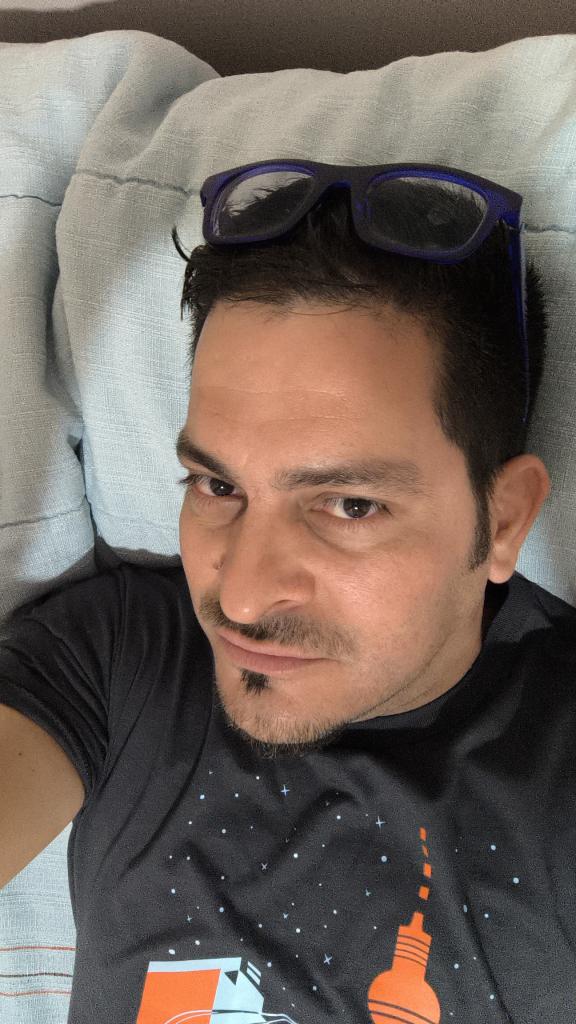 696730810: Chico busca chica en Zaragoza